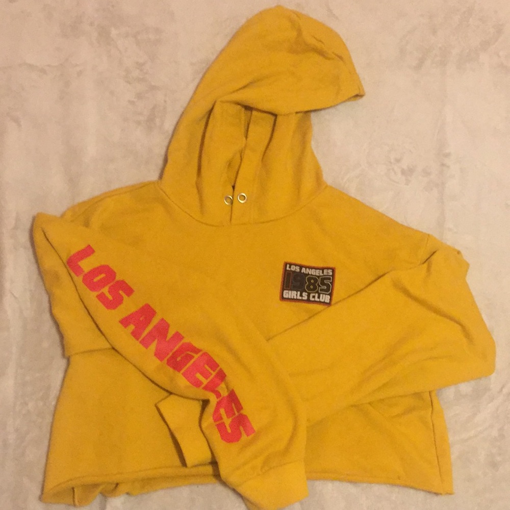 Yellow cropped hoodie in Medium